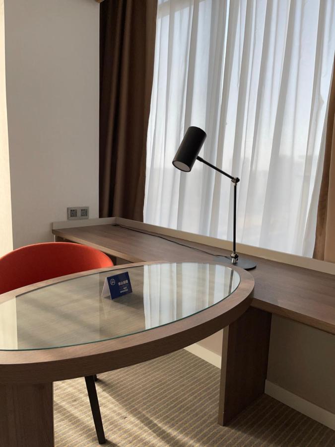 Holiday Inn Express Ulanqab Jining By Ihg Exterior foto
